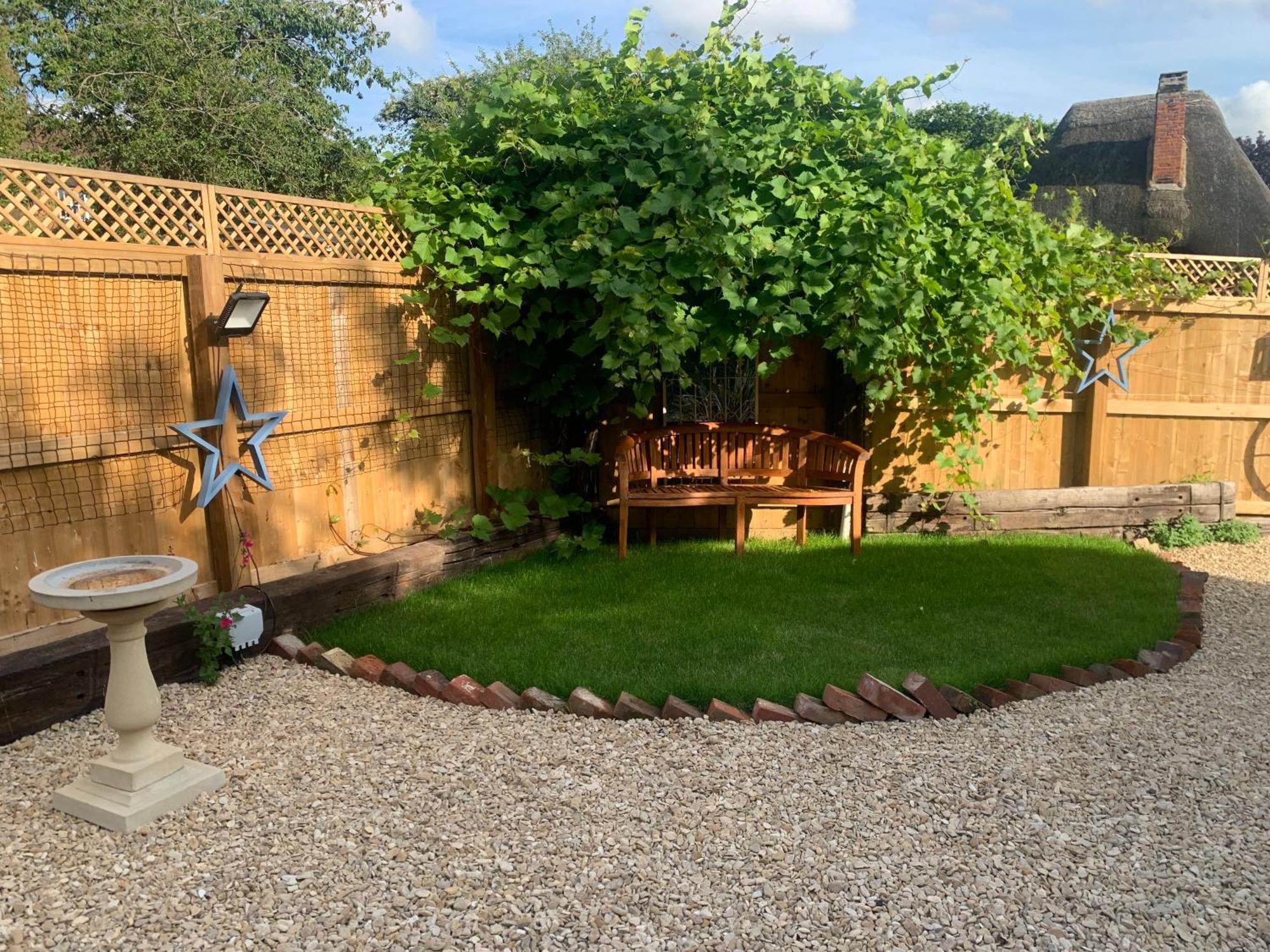 The Shack - Thatched Self Contained Annex Collingbourne Ducis Bagian luar foto
